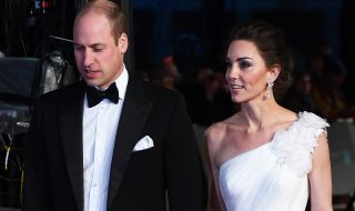 Кейт с палава закачка към принц Уилям на наградите БАФТА (ВИДЕО)