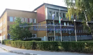 19-годишната, блъснала дете в инвалидна количка във Велинград, остава в ареста за 72 часа