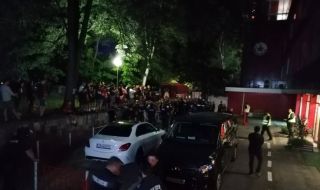 Снощи беше лепнато огромно петно на ЦСКА, но къде беше полицията?