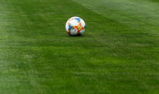 УЕФА със сериозни санкции за България при смяна на първенството за сезон 2021/22?