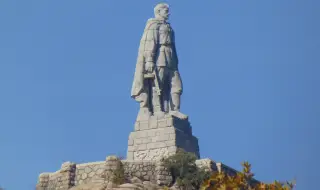 Въпросът за съдбата на монумента "Альоша" влезе в дневния ред на Общинския съвет в Пловдив 