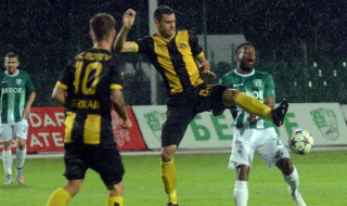 Кърваво меле беляза двубоя Берое – Ботев, раниха непълнолетен