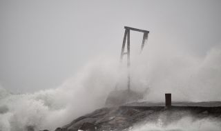 Мощен тайфун се приближава към южни японски острови