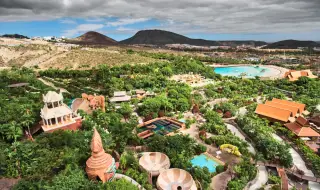 "Това е адът" - Туристка съсипа с ВИДЕО "най-добрия" аквапарк в света