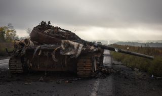 Русия може да произвежда само по 7 танка месечно – въпреки работата на три смени