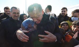 Ердоган: Спасителите са извадили от руините над 8000 оцелели