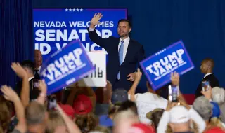 Джей Ди Ванс: САЩ повече искат сделка, отколкото сваляне на властта в Иран