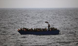 Италия със спешни мерки срещу мигрантите от Африка (ВИДЕО+СНИМКИ)