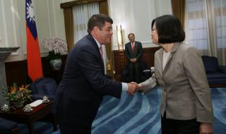 САЩ се радва на отлично сътрудничество с Тайван