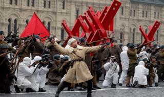 Грандиозен военен парад в Русия