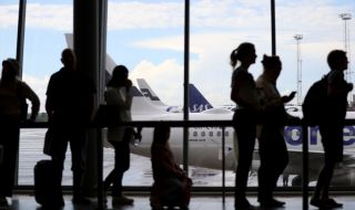 Швеция ще изисква негативни COVID тестове от пътници, идващи от Китай