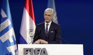 Арсен Венгер обвини защитата на Барса в незрялост