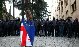 Грузинският парламент прие „руския закон“, жандармерия пази депутатите