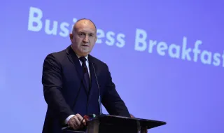 Радев: България ще се развива като демократична и европейска държава, олигархията вече не диктува по телефона
