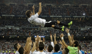 Раул каза „сбогом“ с гол и сълзи на очите (СНИМКИ)