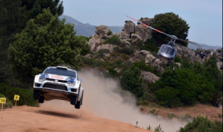 Смях: Навигатор смъмри пилот на рали Индия (Видео)