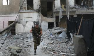 И Русия, и САЩ бомбардират Сирия с фосфорни бомби