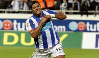 Зенит взриви трансферния пазар, взе Хълк и Витсел