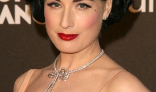 Съвети към жените от най-известната стрийптизьорка