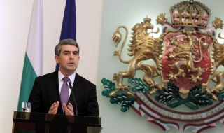 Критики и похвала за Плевнелиев