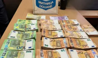 Недекларирани 200 000 евро откриха на МП Капитан Андреево