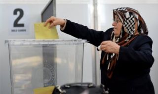 350 000 български изселници в Турция имат право на глас за вота утре