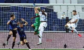 Интер завоюва втората позиция в Серия А в директен сблъсък с Аталанта