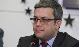 Тома Биков: Ще има безвластие, ако правителството подаде оставка
