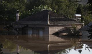Наводненията в Гърция отнеха живота на 15 души