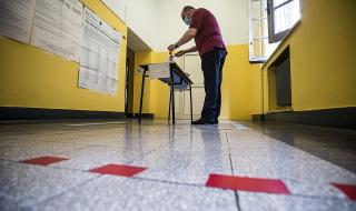 Втори ден от гласуването на ключовите местни избори в Италия