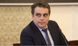 Асен Василев оглавява партия "Продължаваме промяната" след Великден