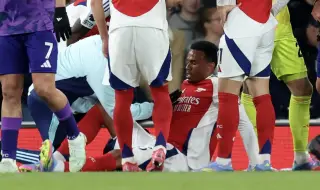 Основен футболист на Арсенал аут за два месеца