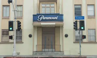 Съд замрази сделката между Paramount и Warner Bros.