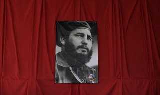 САЩ праща свои представители на погребението на Кастро