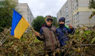 "Това е нашата земя": Те отказват да напуснат Харков въпреки разрушенията и обстрела