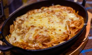 Рецепта на деня: Спагети в тава