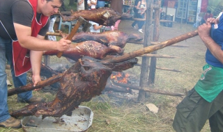 Десетки чевермета - гергьовска традиция в родопско село
