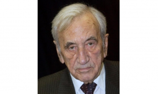 Почина първият посткомунистически премиер на Полша