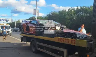 Lamborghini настигна и помете две коли на магистрала "Хемус" край Варна