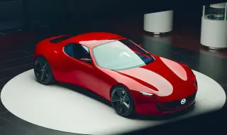 Mazda не се отказва от наследник на RX-7 с Ванкелов двигател