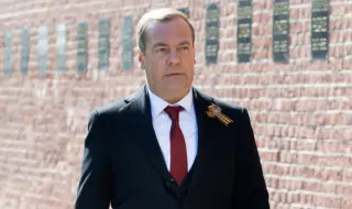 Медведев: Ще победим, въпреки 60-те кървави милиарда