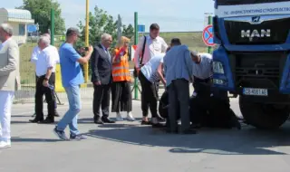 Румънска линейка първа оказа помощ на припаднала преводачка на Дунав мост