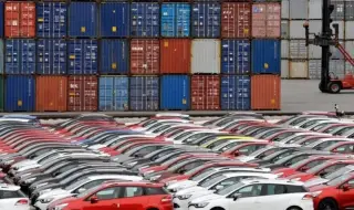 Империята отвръща на удара: Китай подготвя 25-процентно мито върху вноса на автомобили