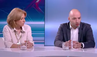 Боряна Димитрова: Йотова може би загрява за президентски избори