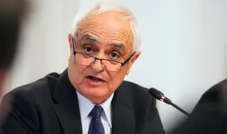 Всякакво обвързване на американските самолети на софийското летище с операции извън плановете на НАТО е спекулация