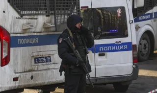 Автомобил на руски военнослужещ е взривен в Санкт Петербург, мъжът е убит на място