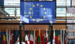 ЕС настоява САЩ да спазват търговското споразумение след новите мита на Тръмп