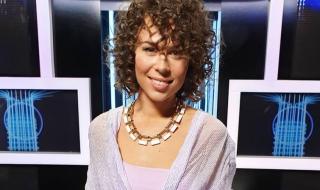 Маги Джанаварова скочи от 3500 м височина (СНИМКА+ВИДЕО)