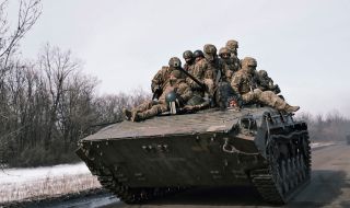 Украйна: Врагът хвърли най-подготвените щурмови части в Бахмут