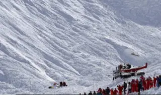 Трима скиори загинаха при лавини в югоизточния френски департамент Савоа
